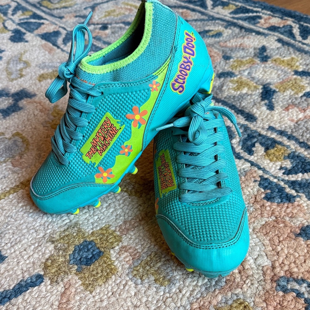 Phenom Elite Mystery Machine football/lacrosse cleats (sure, soccer too)
